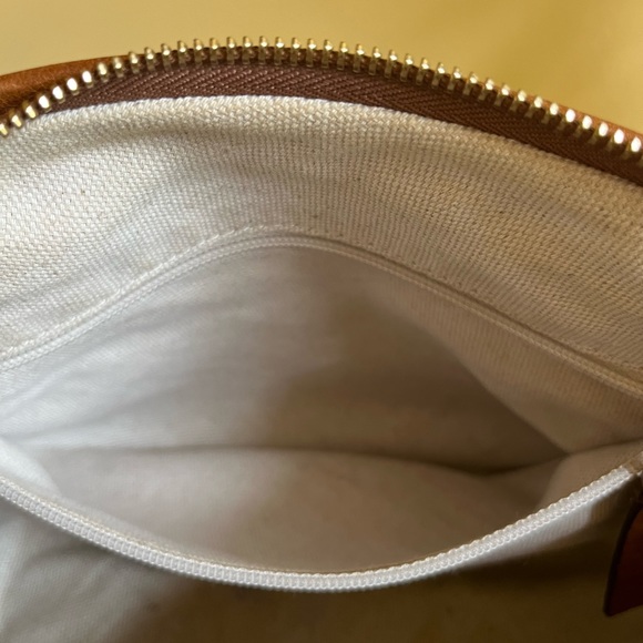 Vintage Michael Kors classic HoBo bag. - Picture 6 of 9